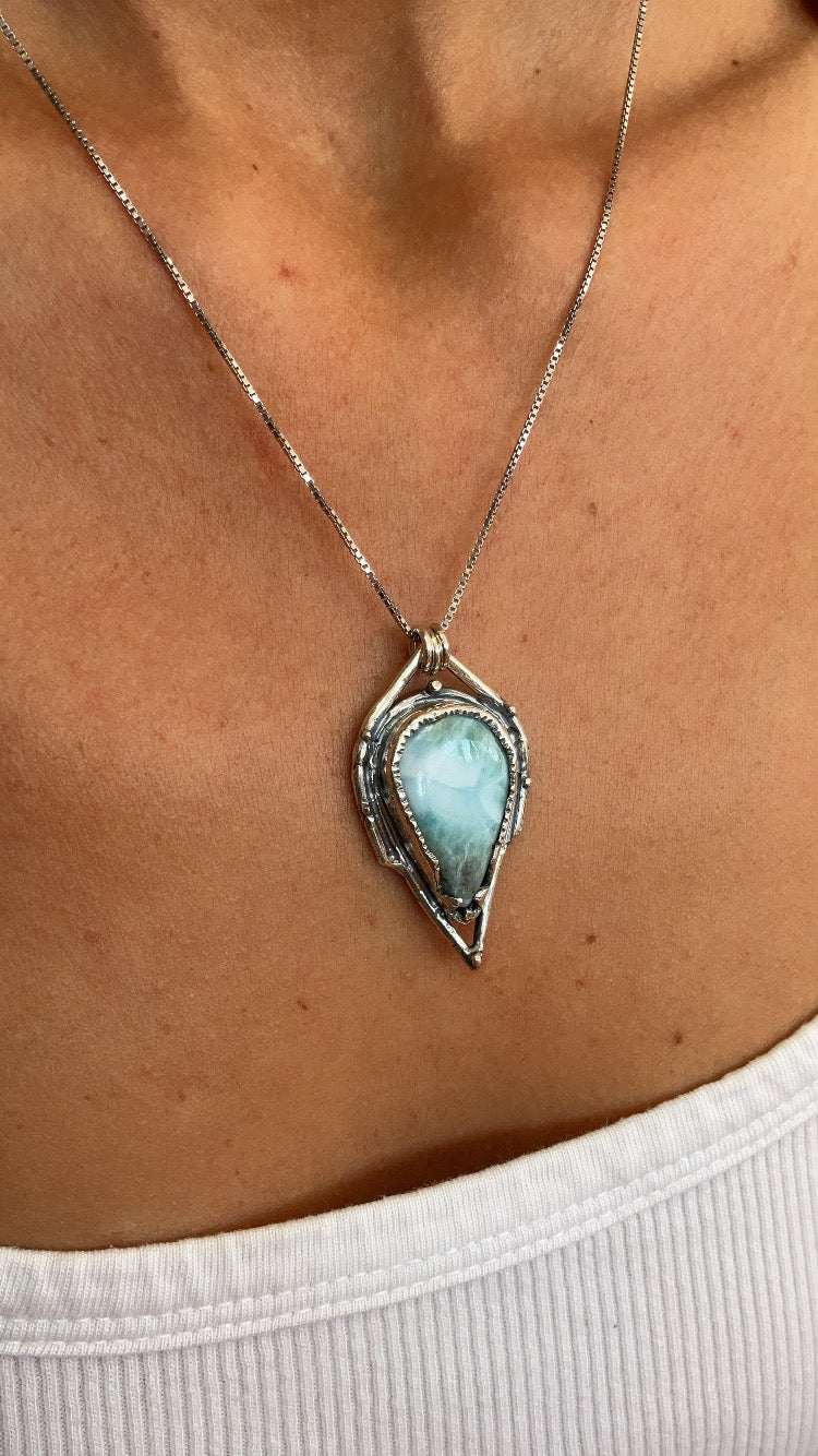 N.13 Larimer Ocean Queen Nacklace - Pyāra Designs