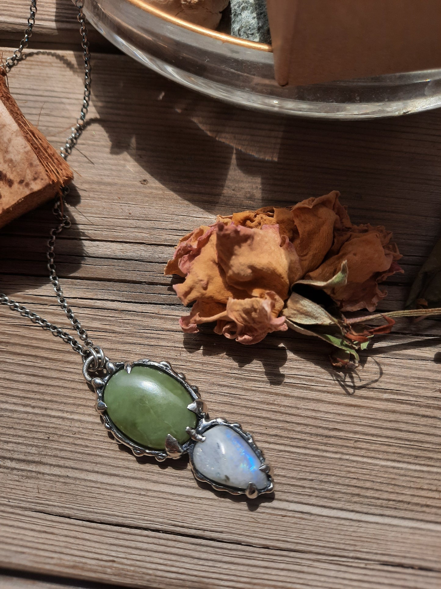 1/1 N.4 "Lucid Dream" Moonstone & Prehnite Gems Neck - Pyāra Designs