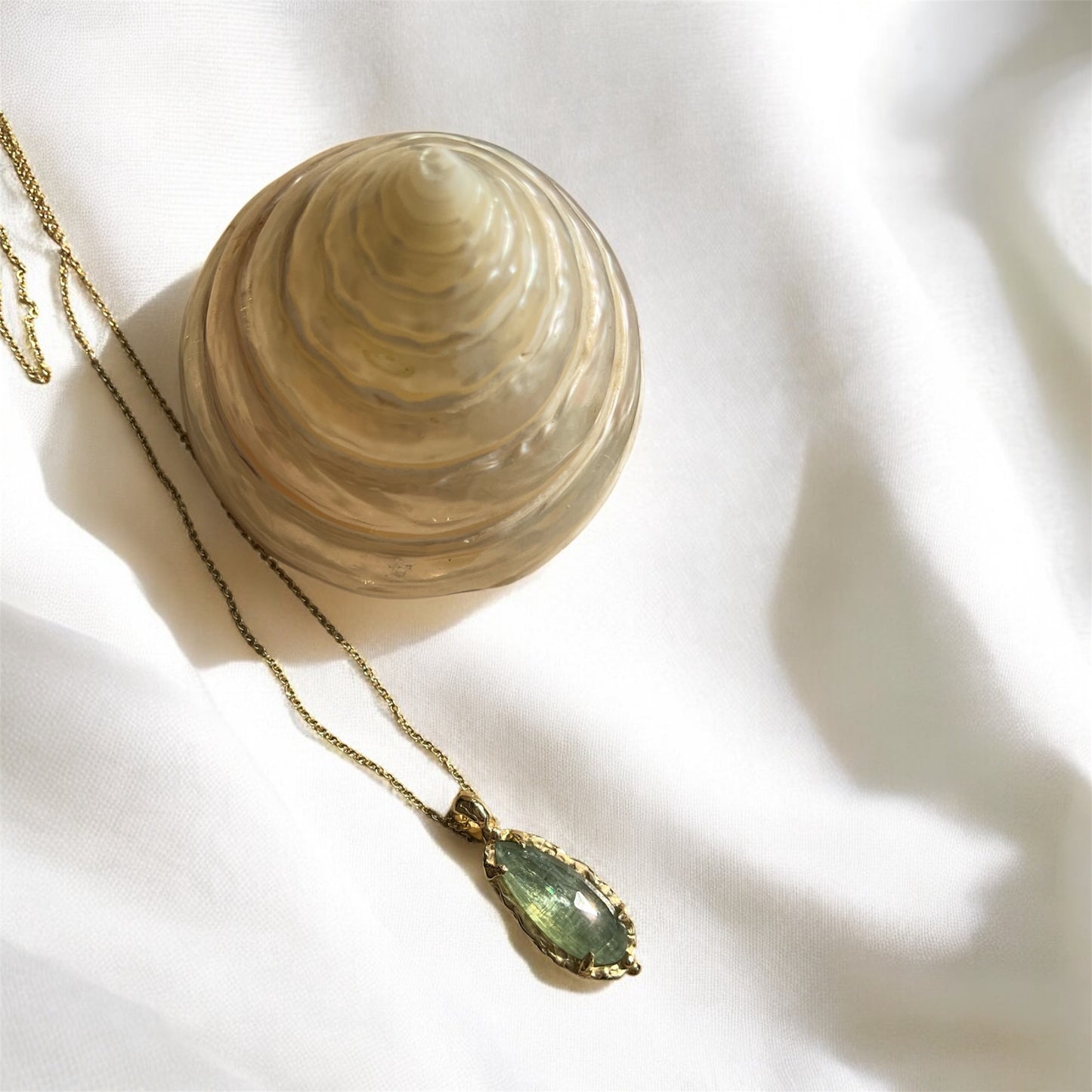 14 karat Soild Gold Light Green Kyanite Unique Classy Necklace UNISEX - Pyāra Designs