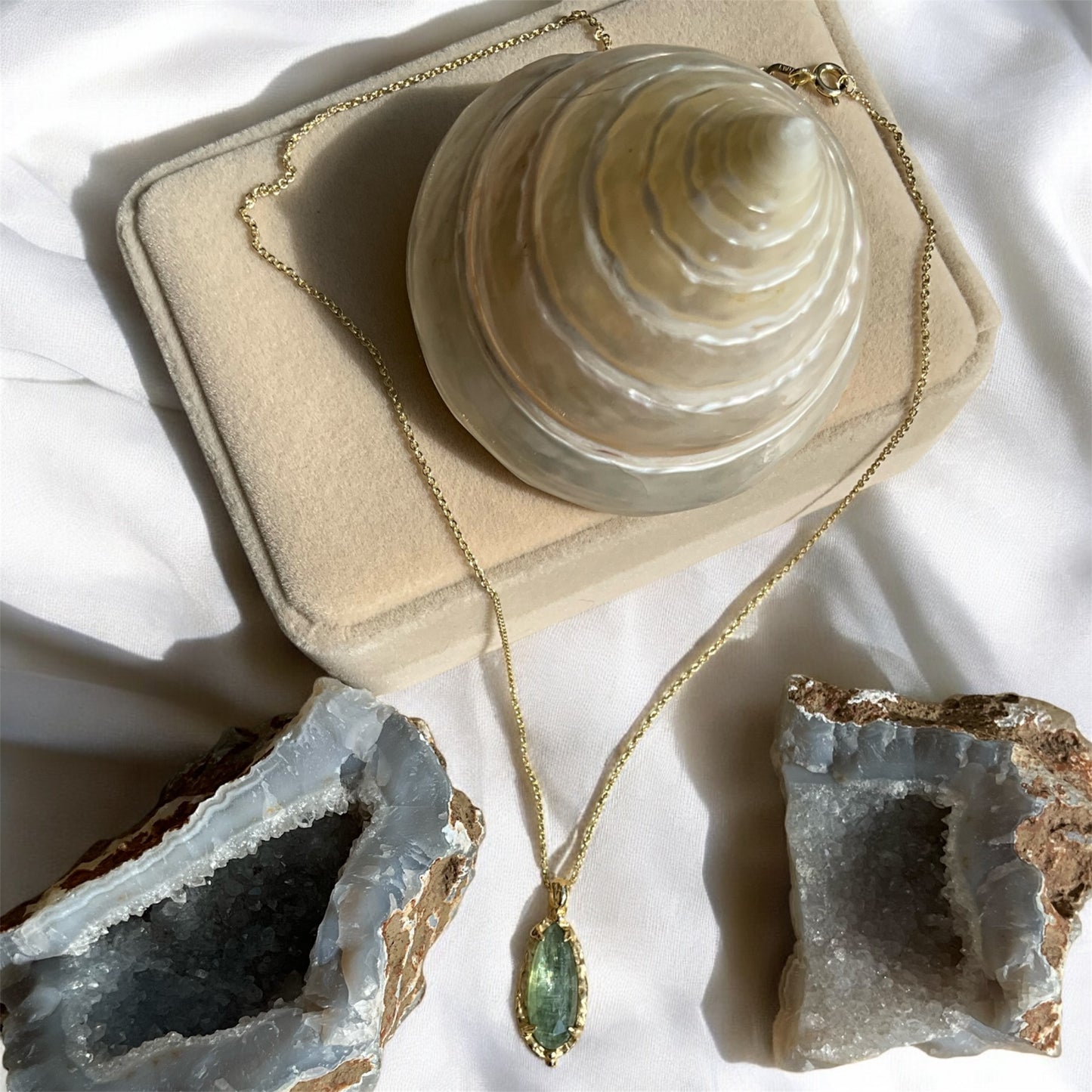 14 karat Soild Gold Light Green Kyanite Unique Classy Necklace UNISEX - Pyāra Designs