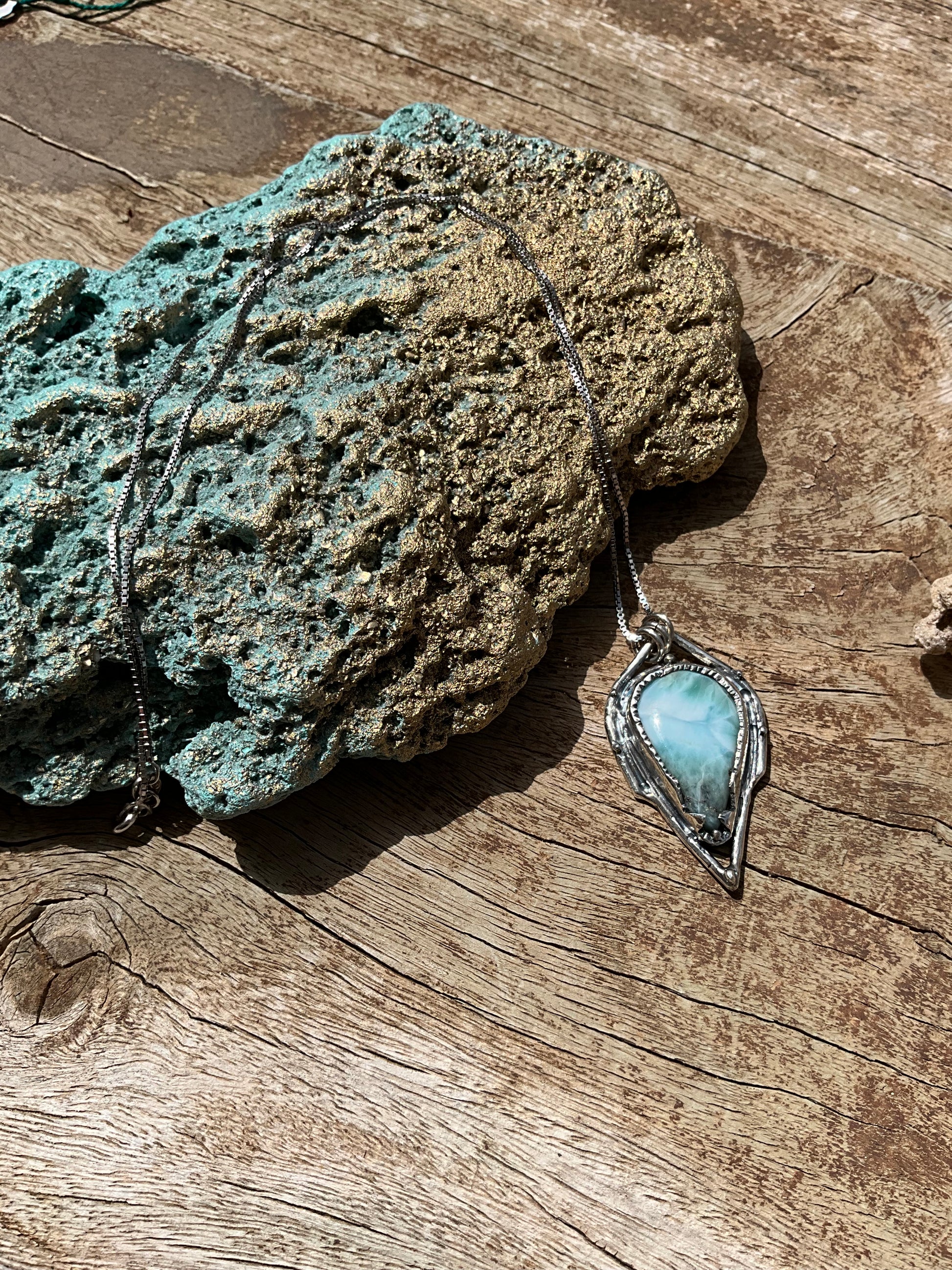 N.13 Larimer Ocean Queen Nacklace - Pyāra Designs