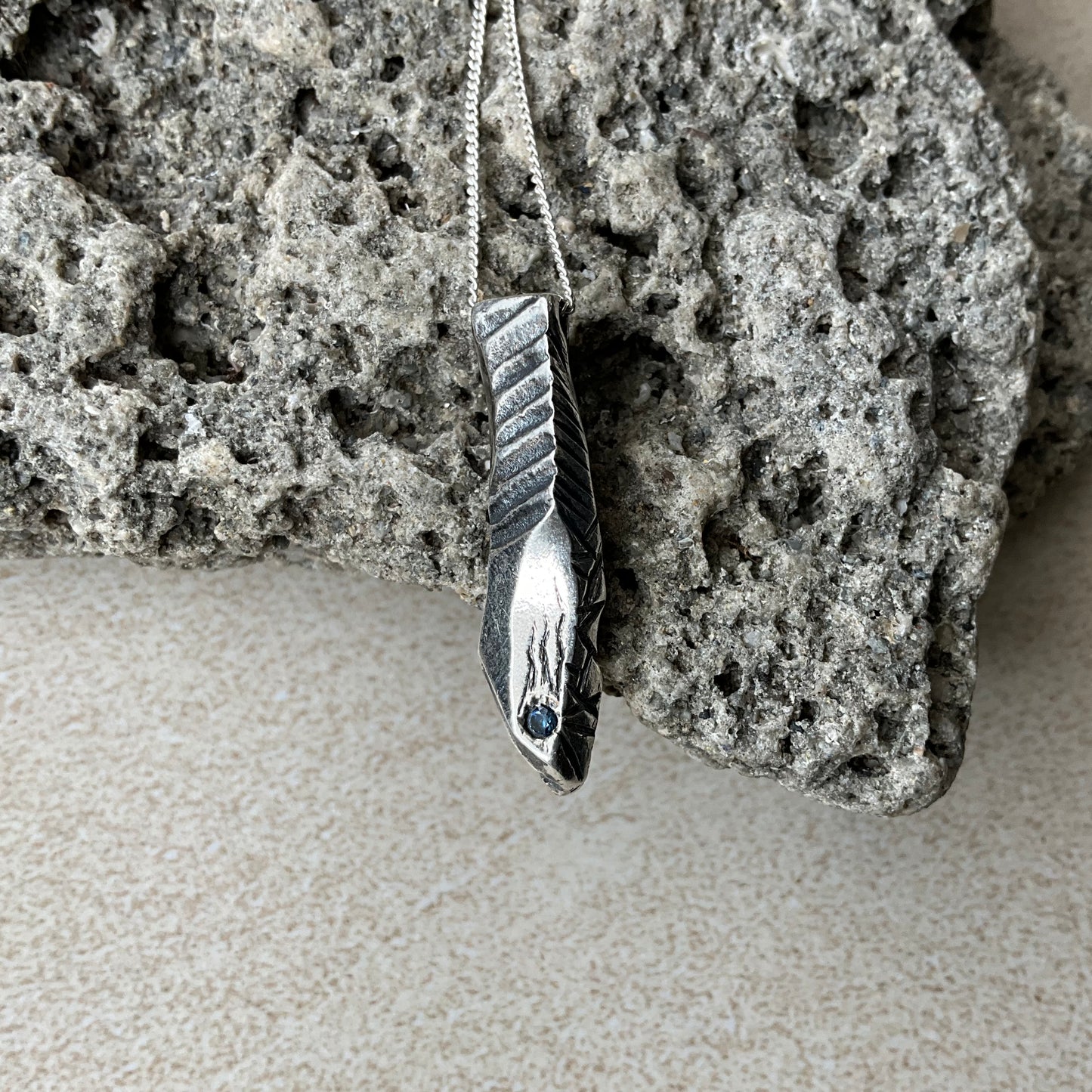 Blue Sapphire in dirty Robotic Sterling Pendant Neck 1/3 - Pyāra Designs