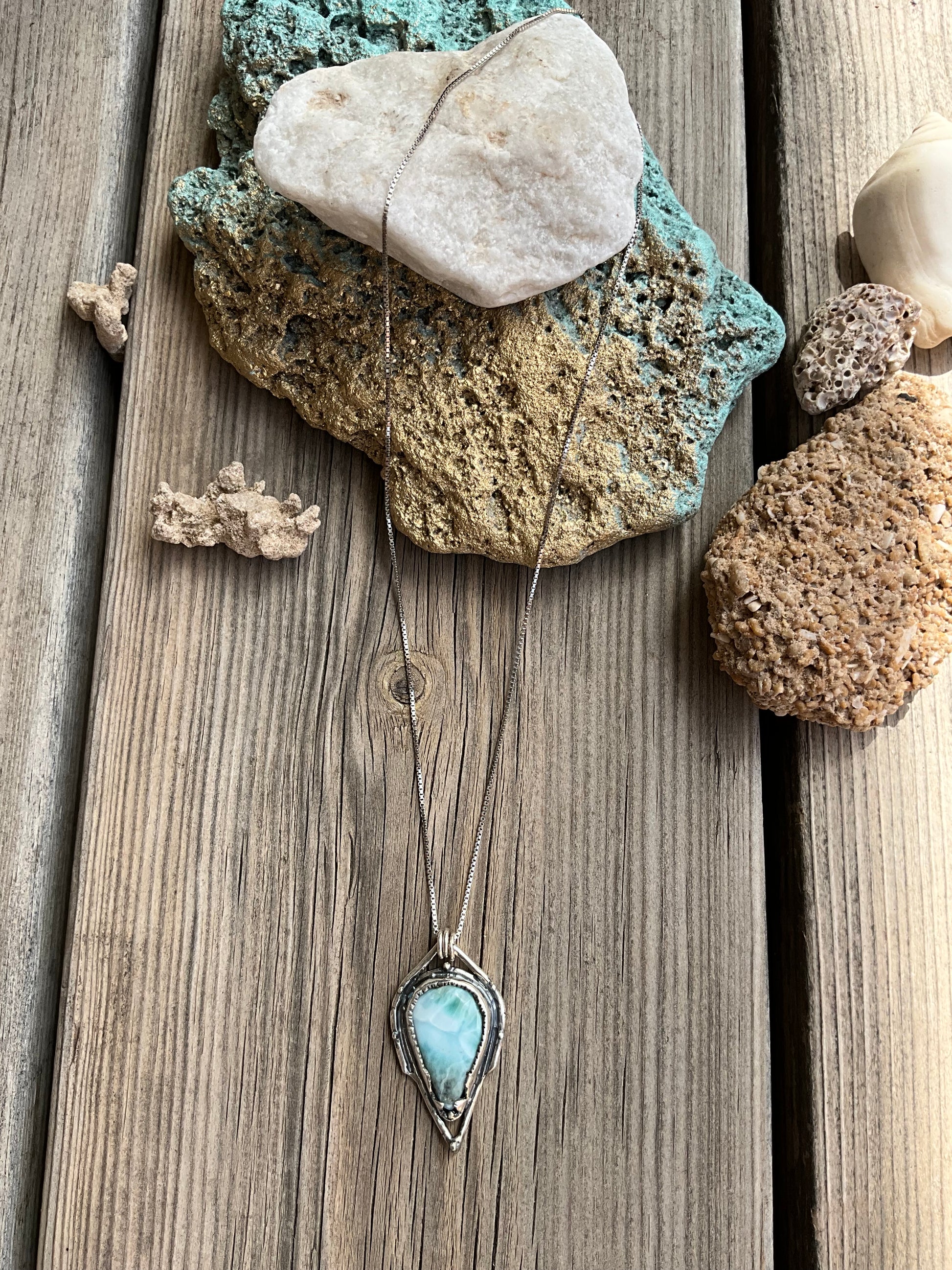 N.13 Larimer Ocean Queen Nacklace - Pyāra Designs