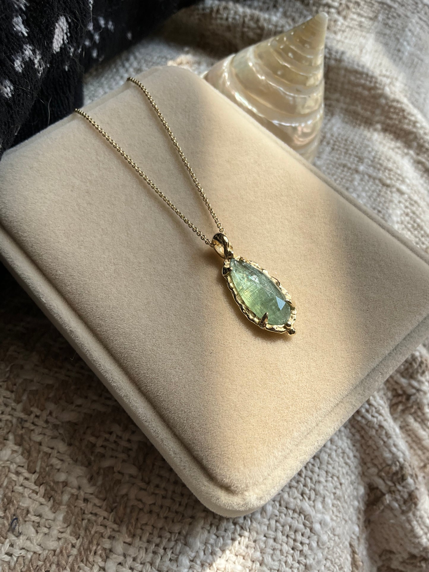 14 karat Soild Gold Light Green Kyanite Unique Classy Necklace UNISEX - Pyāra Designs
