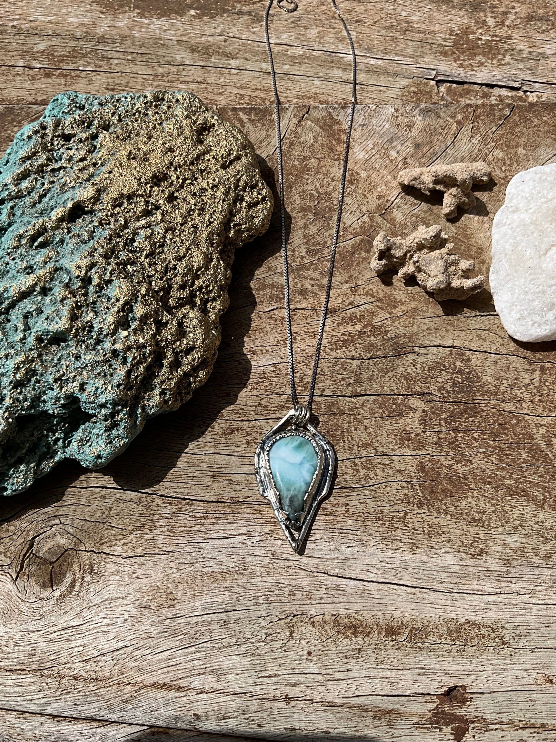 N.13 Larimer Ocean Queen Nacklace - Pyāra Designs