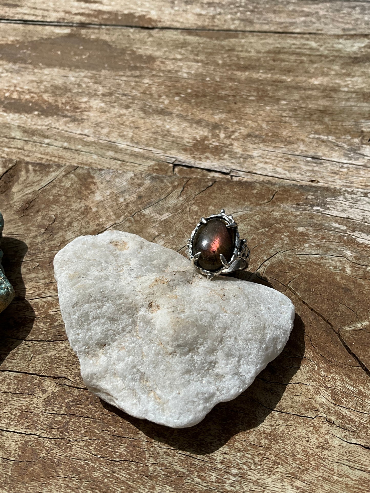 N.12 Pink Labradorite Massive Heavy Ring - Pyāra Designs