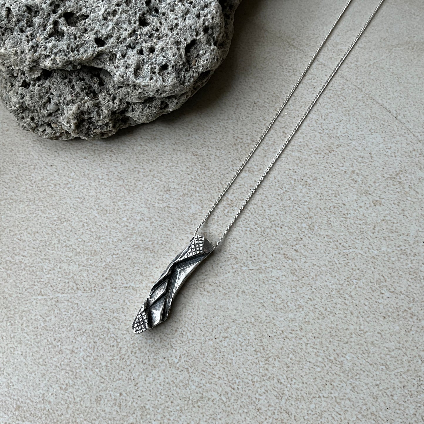 Blue Sapphire in dirty Robotic Sterling Pendant Neck 1/3 - Pyāra Designs