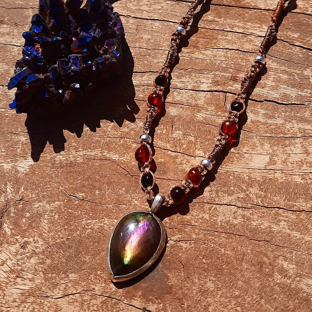 Multicolored Labradorite & Amber's Macrame Necklace - Pyāra Designs