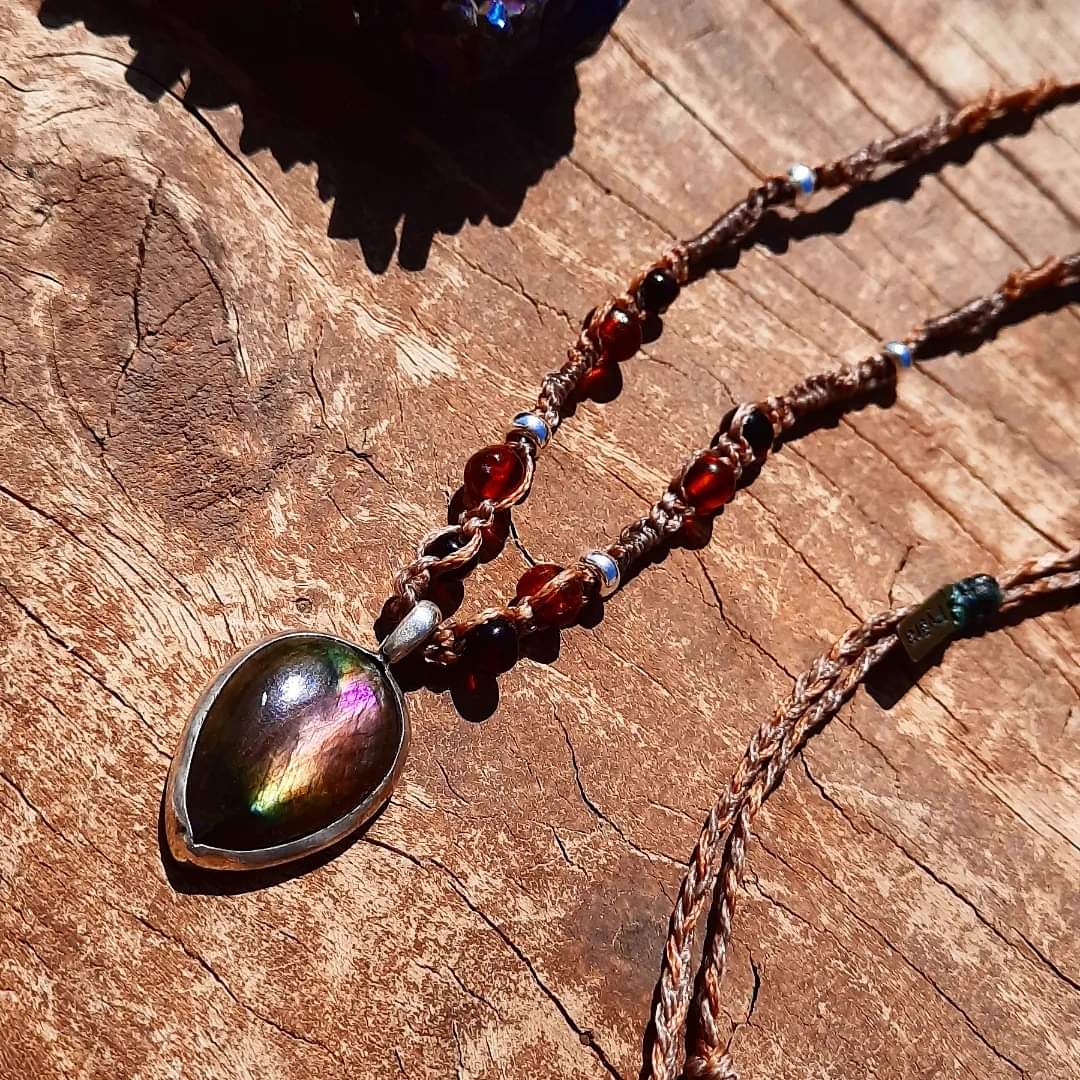 Multicolored Labradorite & Amber's Macrame Necklace - Pyāra Designs