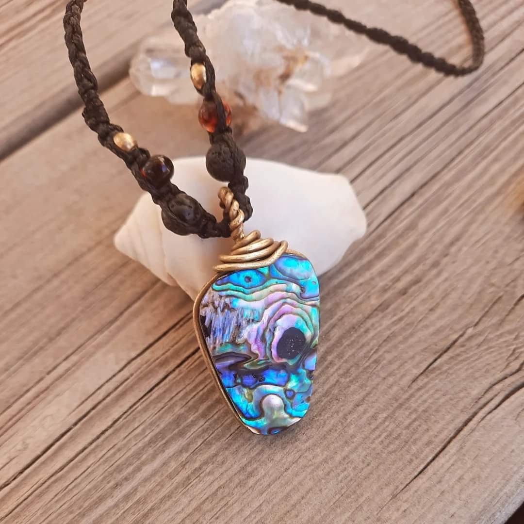 Psychedelic Abalone Shell Macrame Necklace - Pyāra Designs