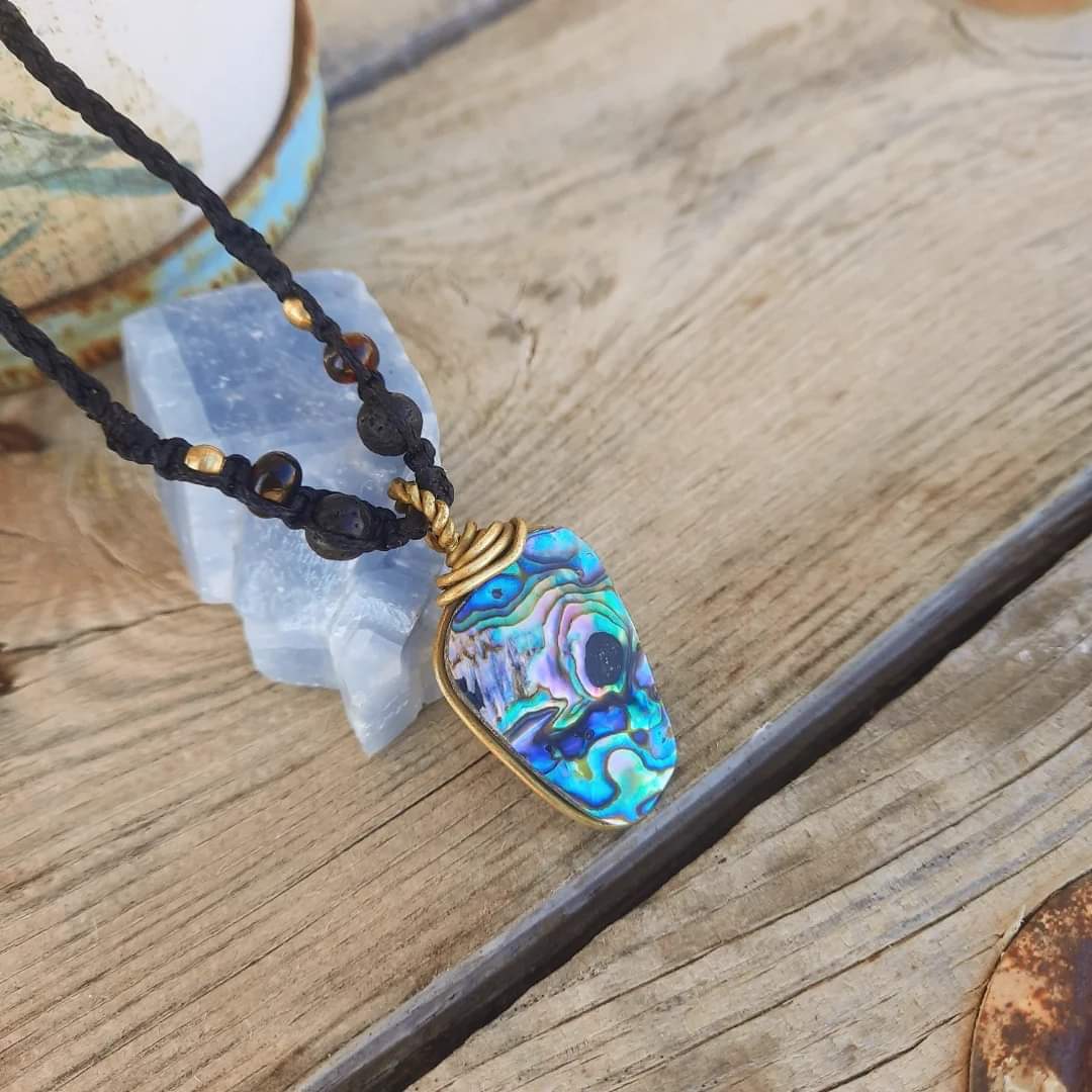 Psychedelic Abalone Shell Macrame Necklace - Pyāra Designs