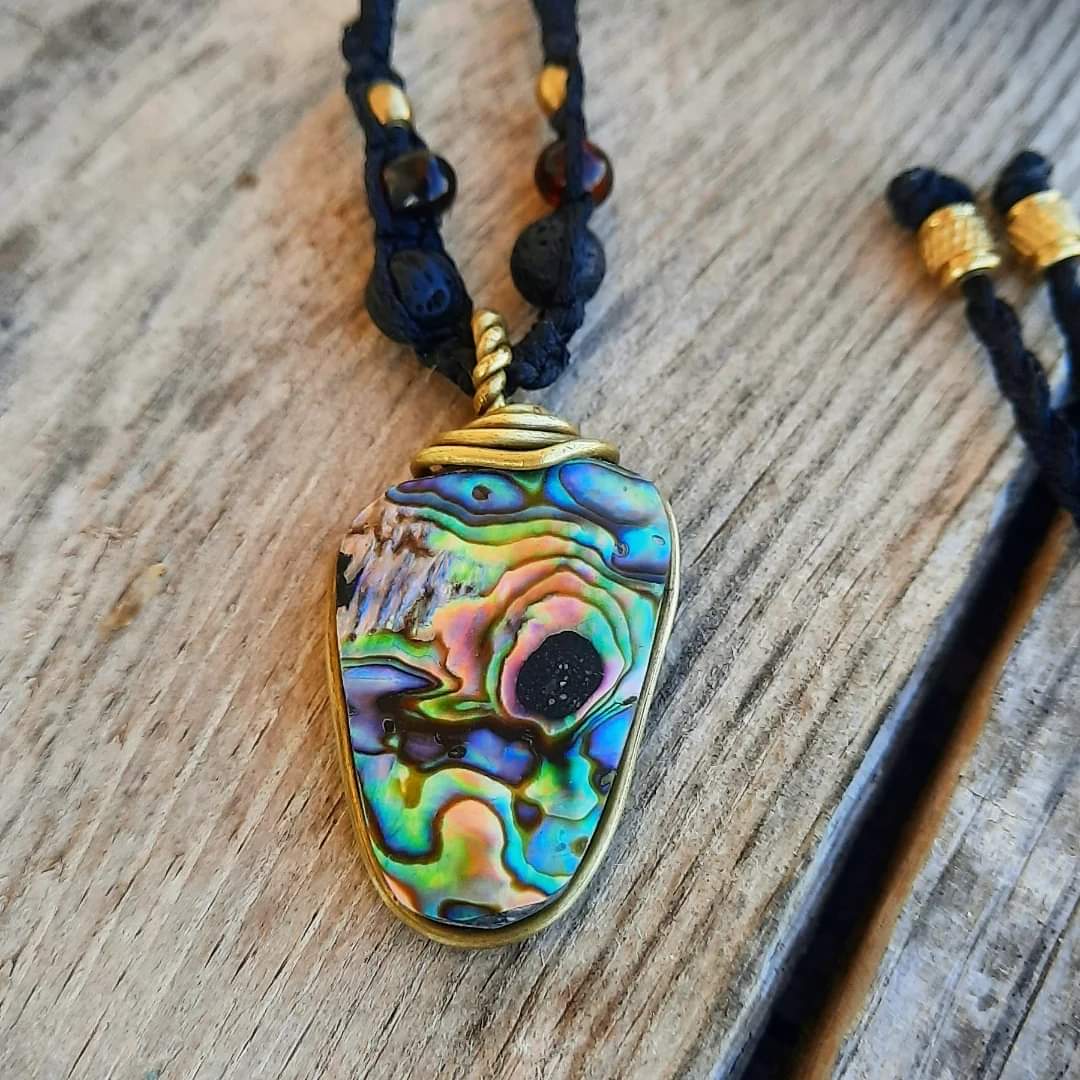 Psychedelic Abalone Shell Macrame Necklace - Pyāra Designs