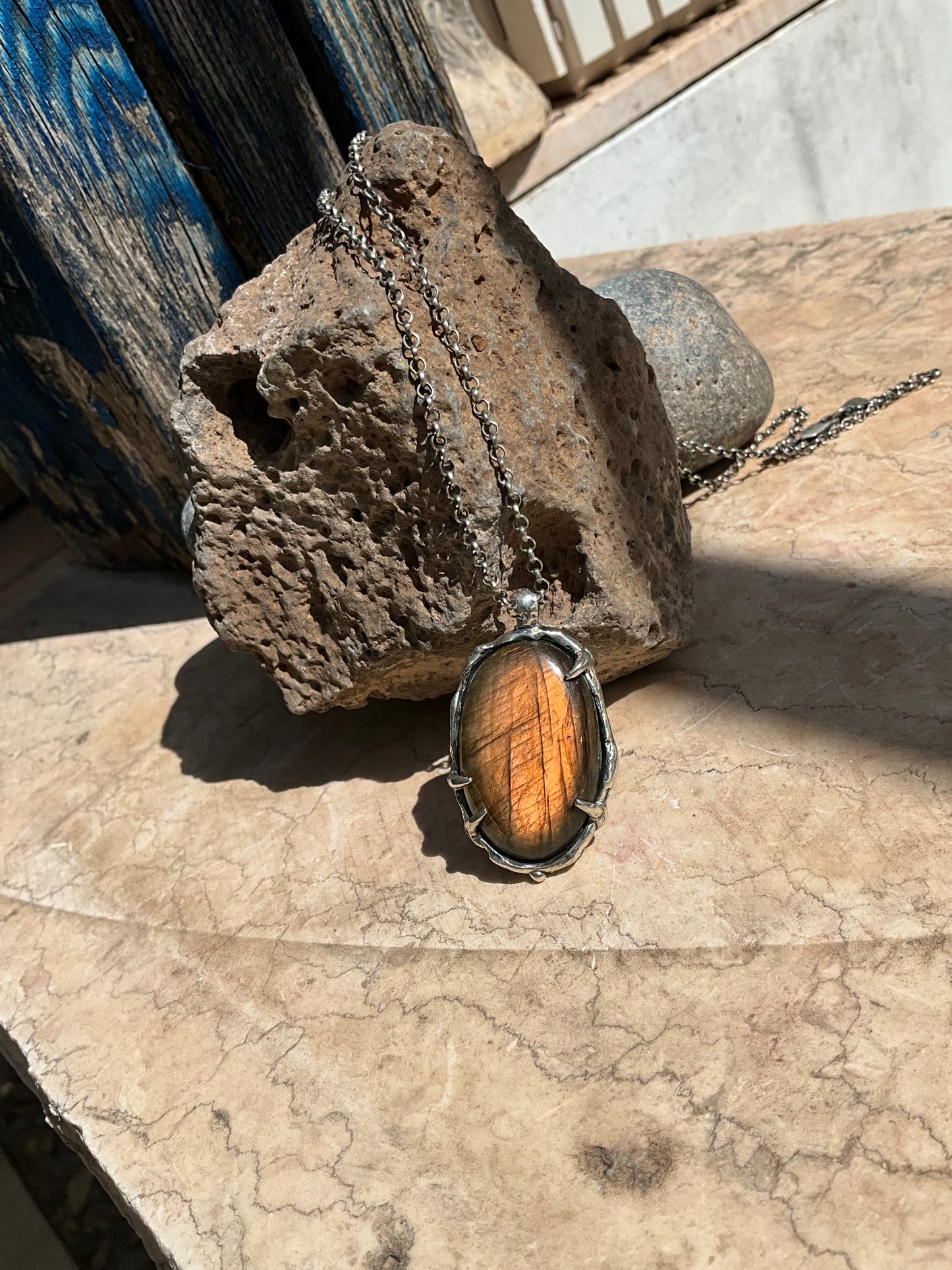 N.11 Brown Orange Labradorite Massive Nacklace