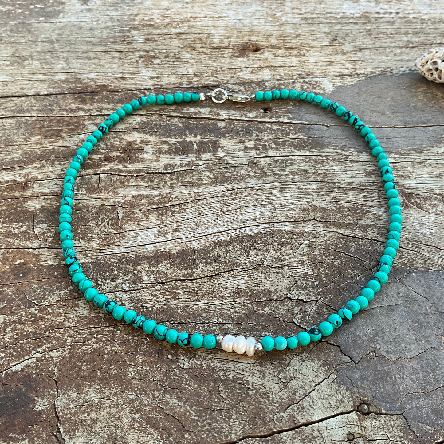 Tibetan Turquoise & Pearl's Gemstone beads Nacklace - Pyāra Designs