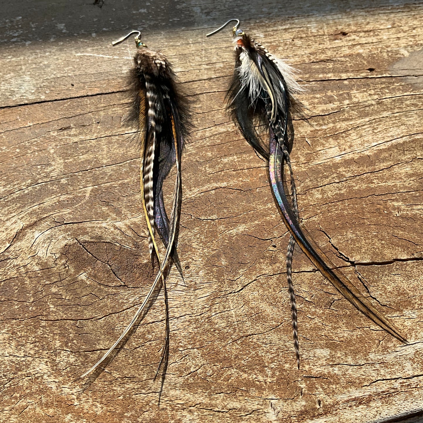 Middle Gemstones Feathers Earring - Pyāra Designs