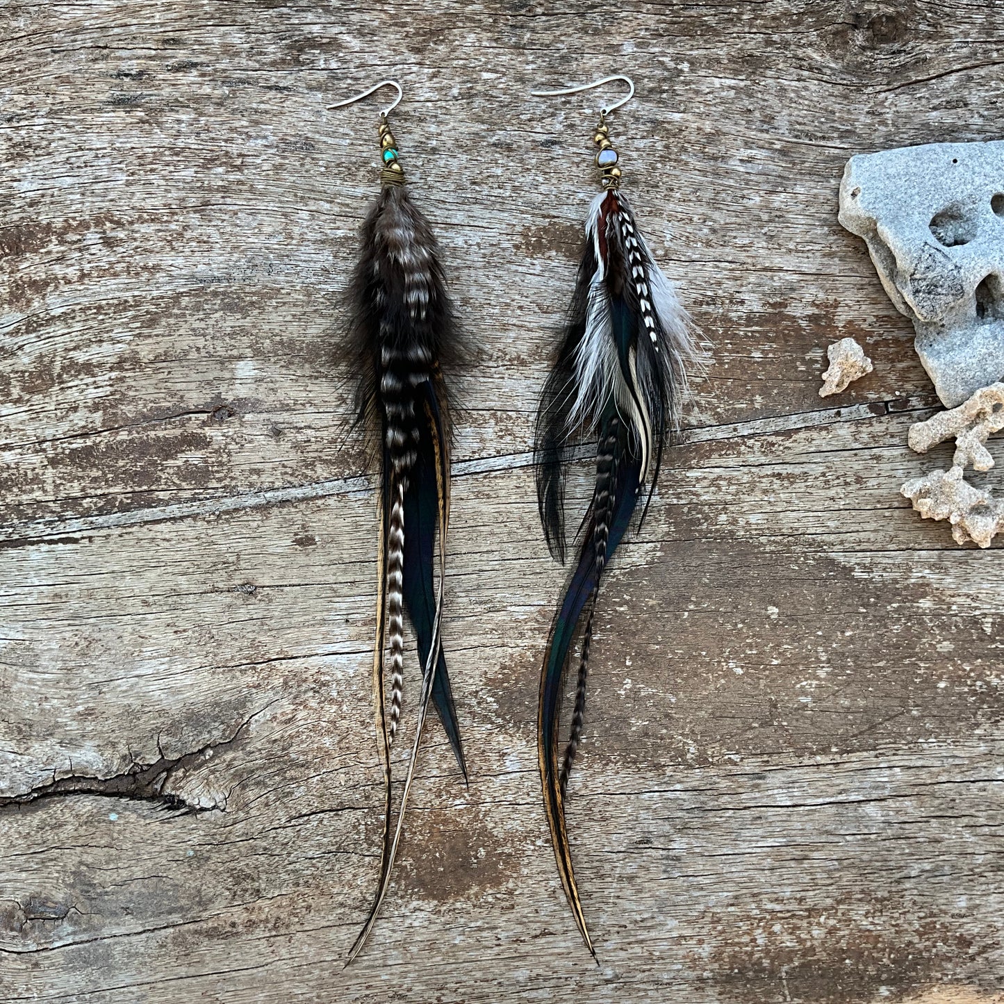 Middle Gemstones Feathers Earring - Pyāra Designs
