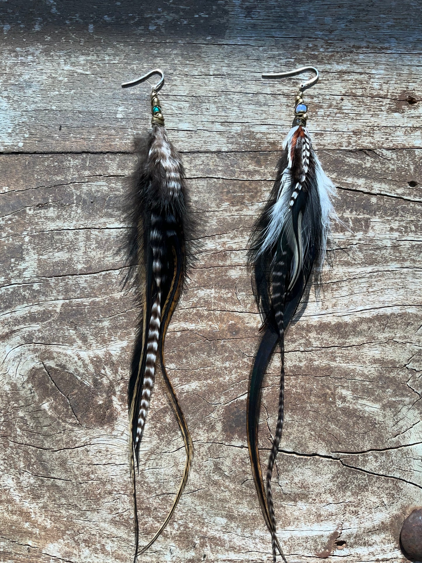 Middle Gemstones Feathers Earring - Pyāra Designs