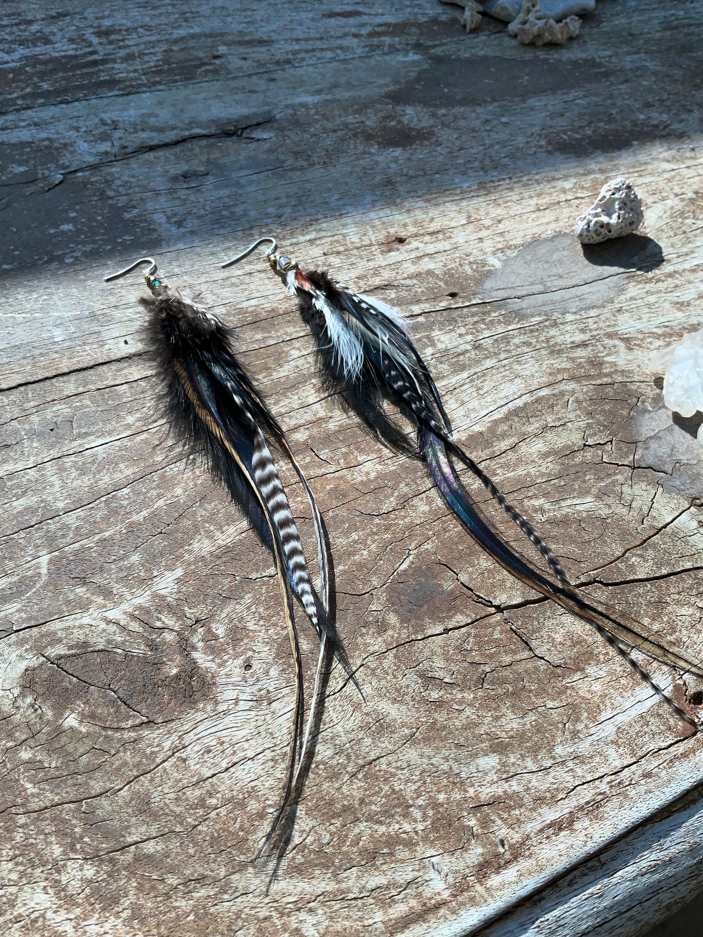 Middle Gemstones Feathers Earring - Pyāra Designs
