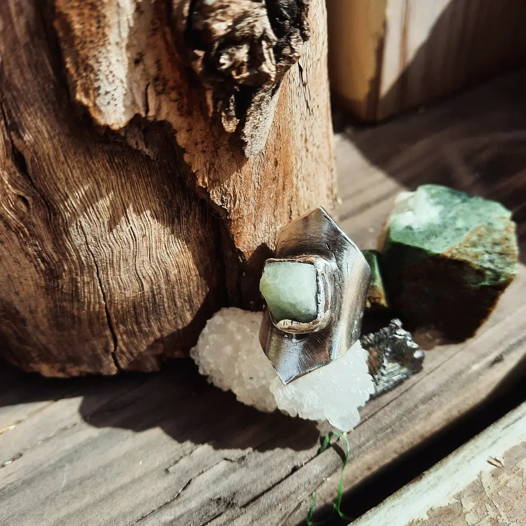 1/1 N.6 KLEO RING Heavy Aquamarine Rew Gems - Pyāra Designs