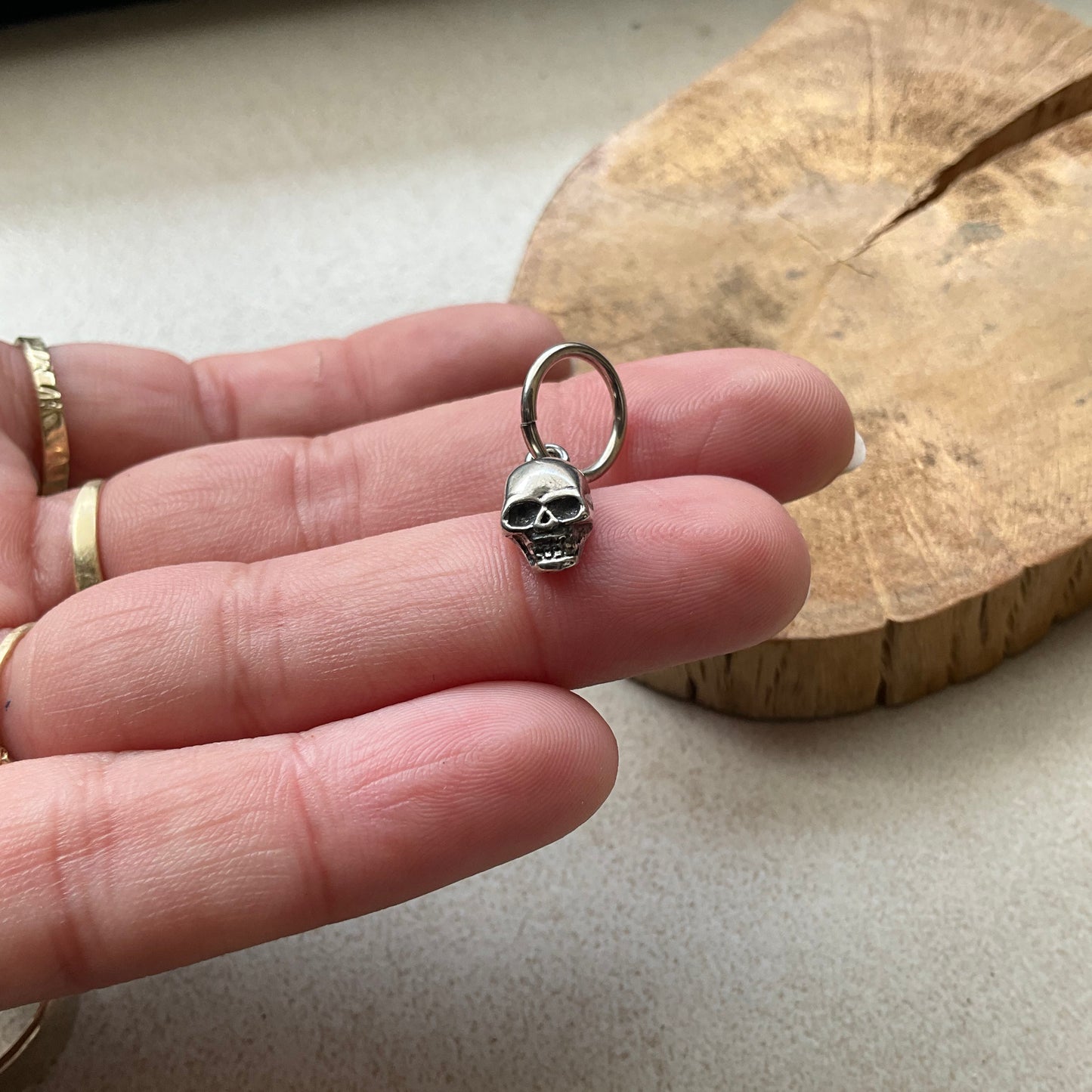 Skull Hoop Bally Pircing - Pyāra Designs