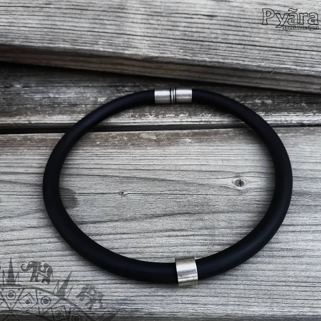 LIMITED EDITION Round Black Chain - Pyāra Designs
