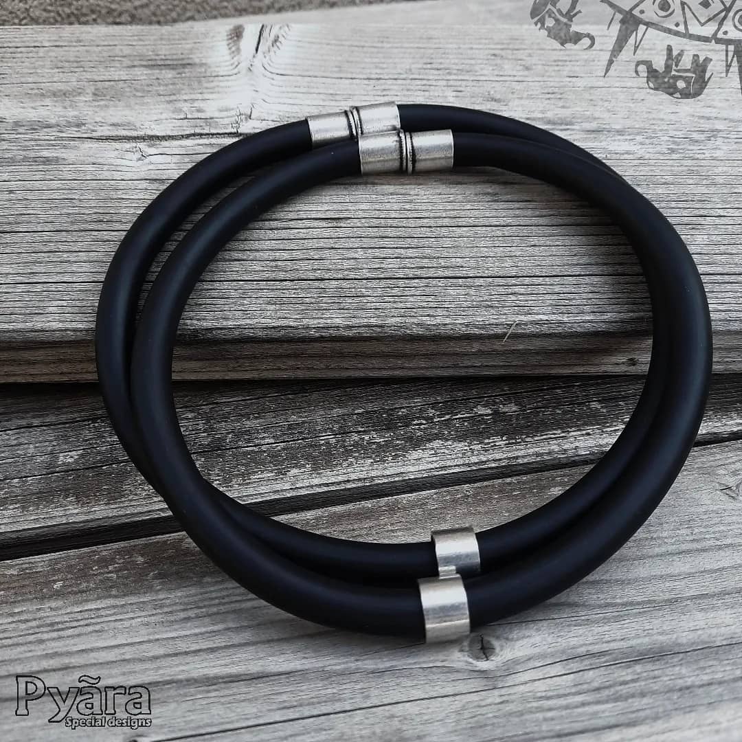 LIMITED EDITION Round Black Chain - Pyāra Designs