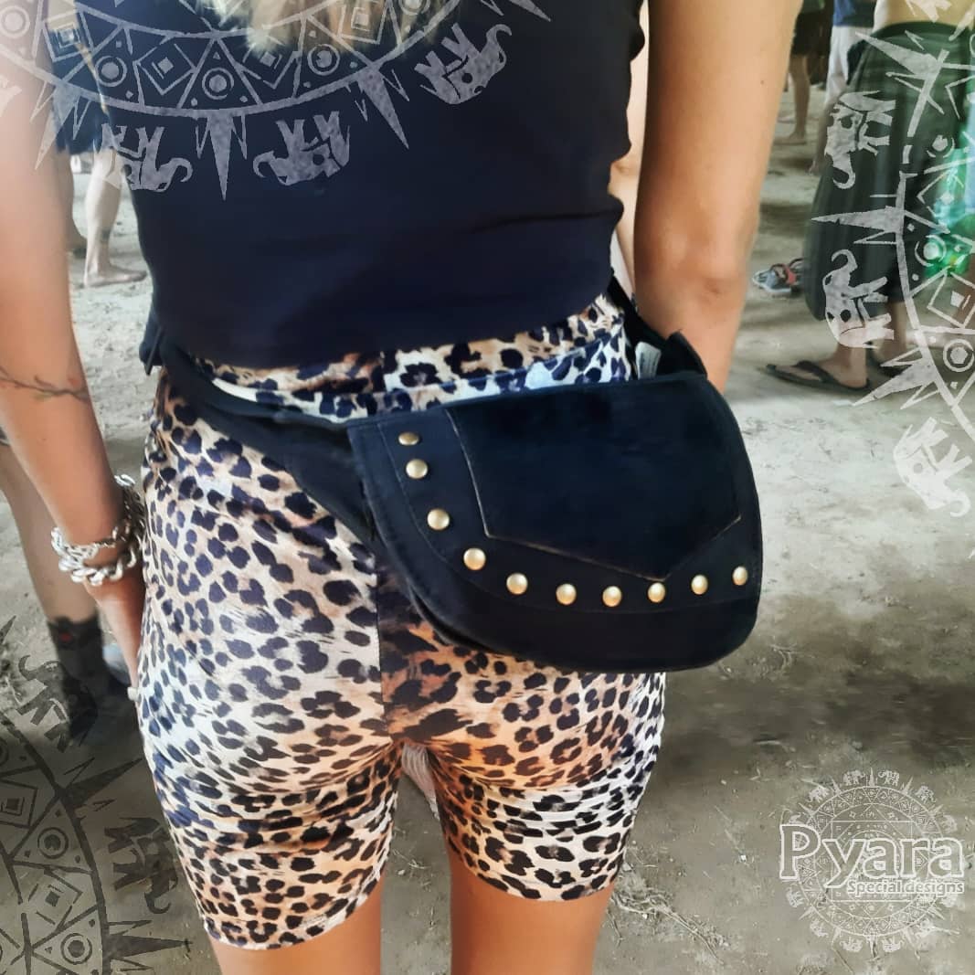 Must Have Pocket Black - Pyāra Designs