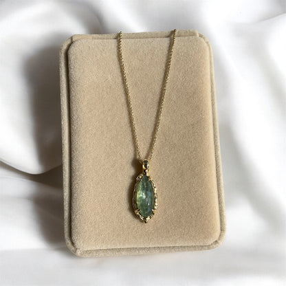 14 karat Soild Gold Light Green Kyanite Unique Classy Necklace UNISEX - Pyāra Designs