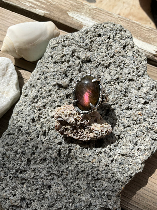 N.12 Pink Labradorite Massive Heavy Ring - Pyāra Designs