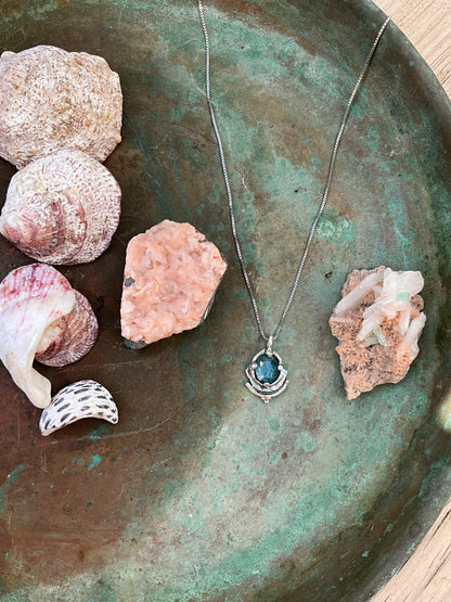 Aqua Kyanite Ariel Necklace 2
