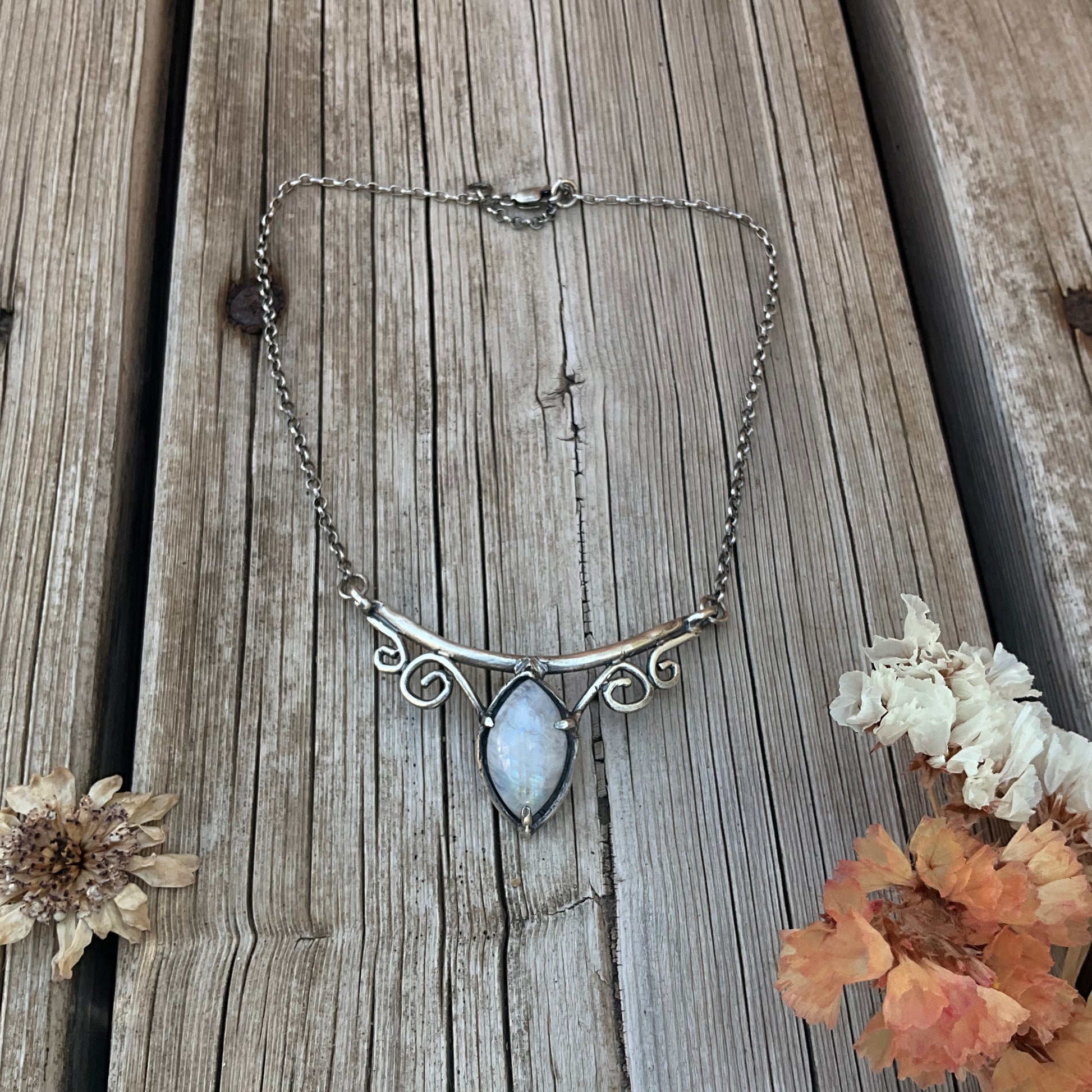 N.9 The Princess Moon Choker - Pyāra Designs