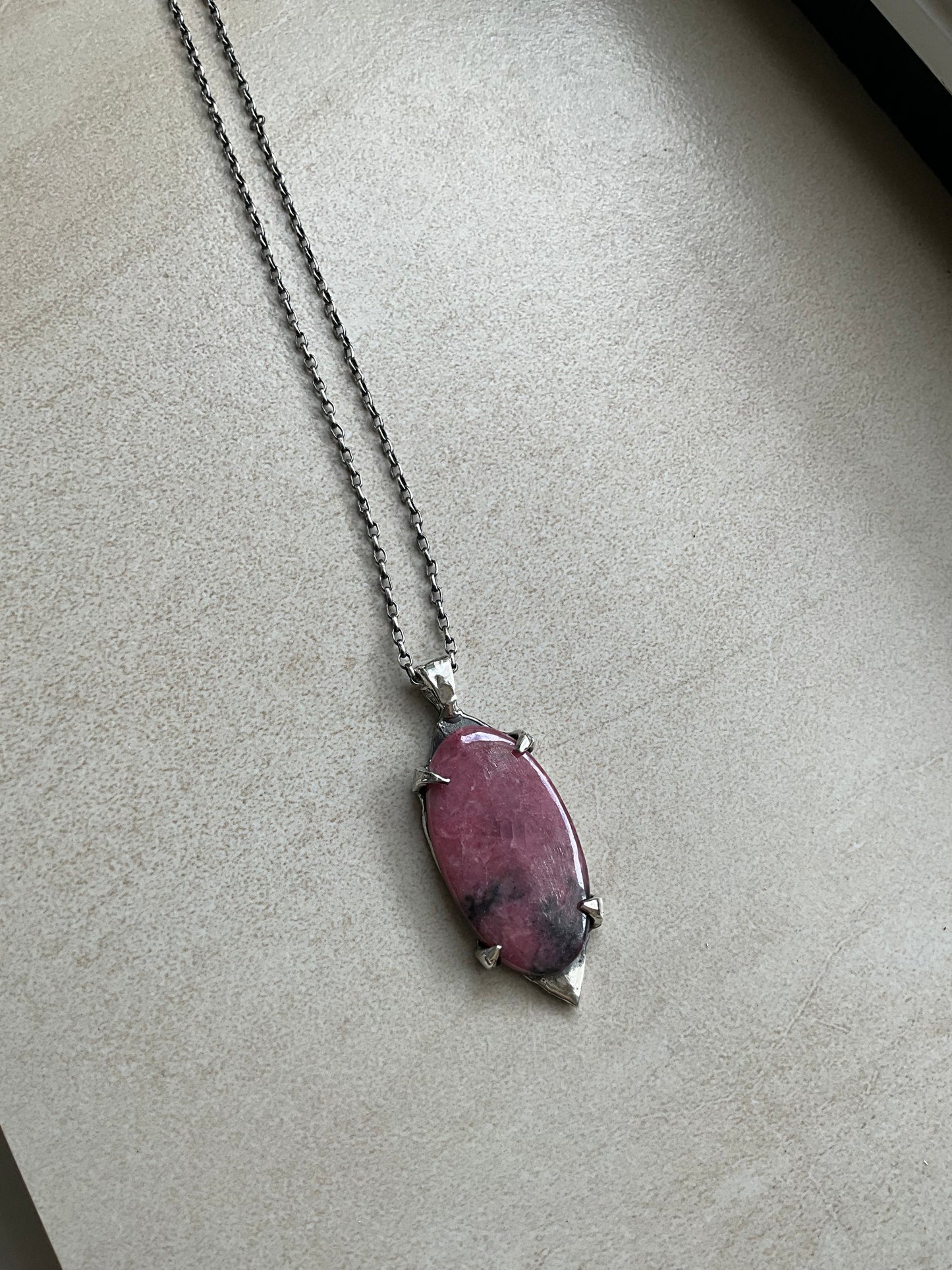 N.3 Rhodonite Pink Queen Necklace - Pyāra Designs