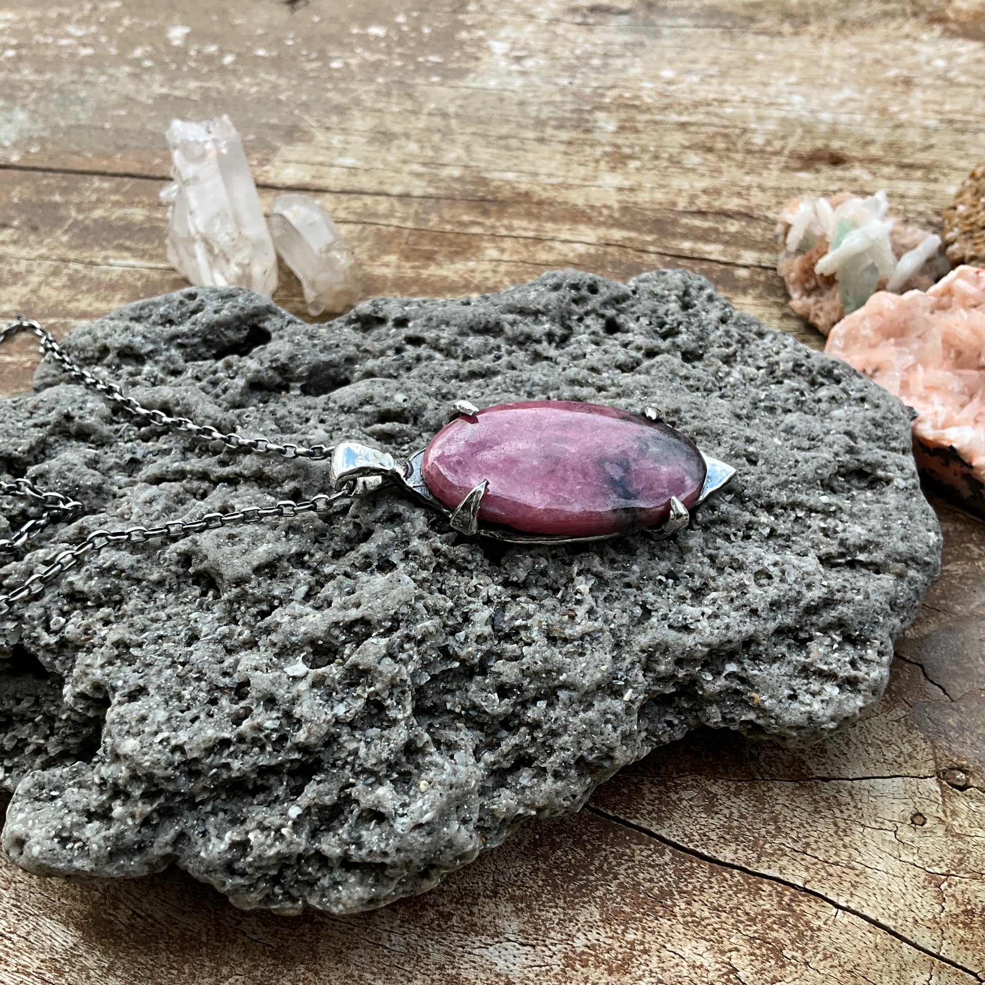 N.3 Rhodonite Pink Queen Necklace - Pyāra Designs