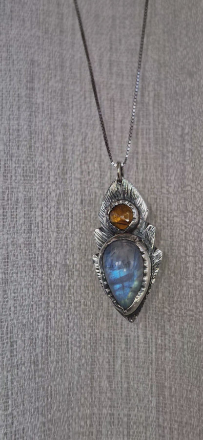 Moonstone & Orange kaynite Gemstones Necklace