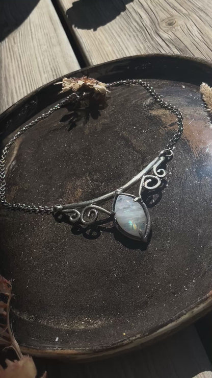 N.9 The Princess Moon Choker