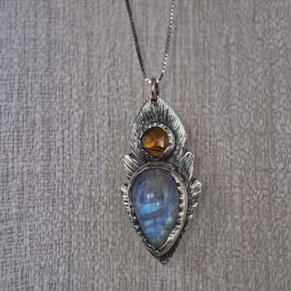 Moonstone & Orange kaynite Gemstones Necklace
