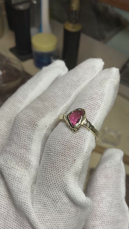 14 karat Solid Gold Pink Tourmaline Unique Classy Ring