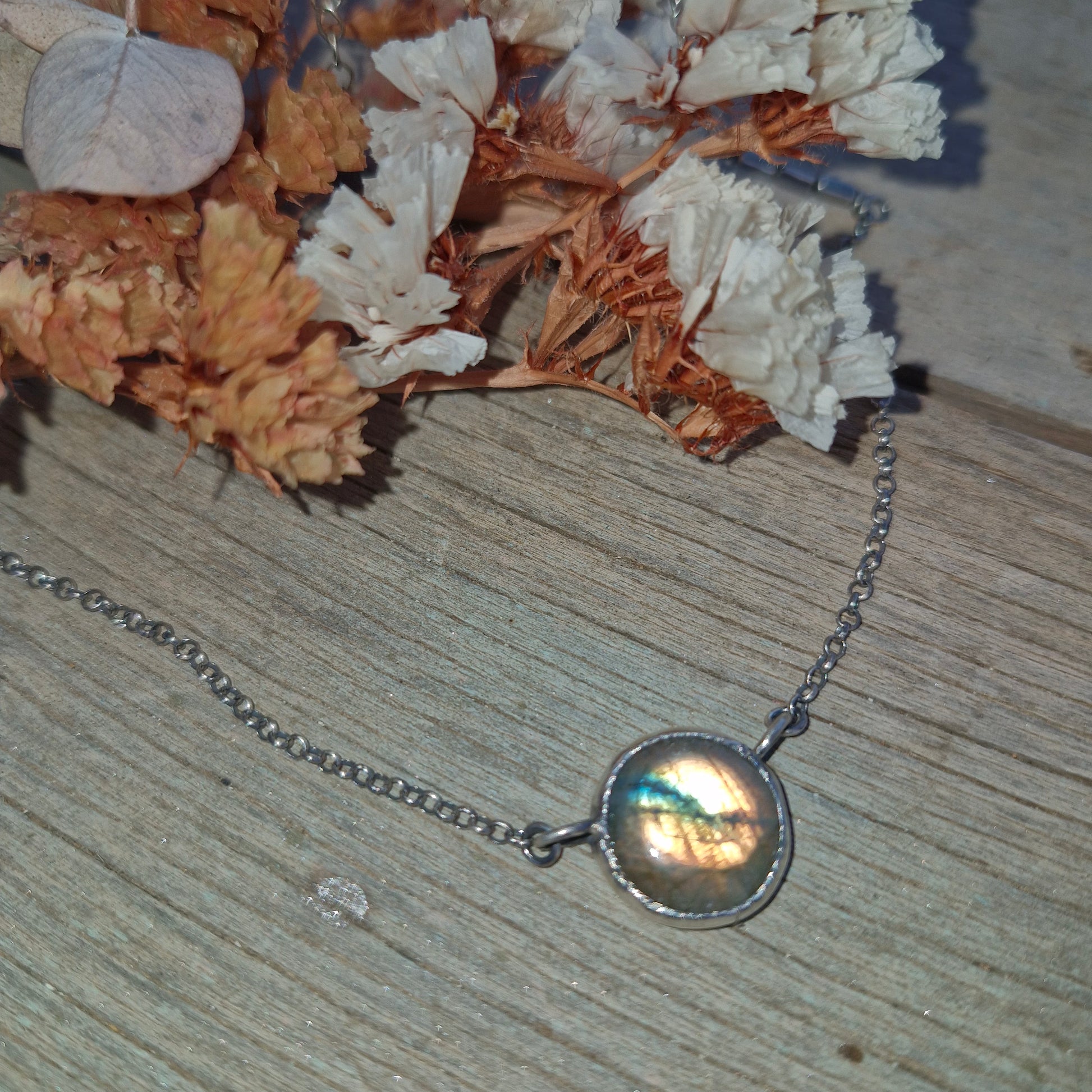 Multicolored Eye Labradorite Silver Classy Choker - Pyāra Designs