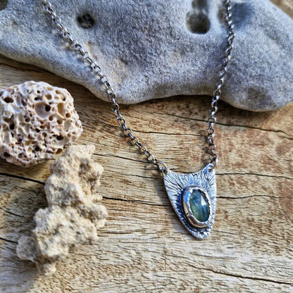 Green Kyanite Lotus Necklace - Pyāra Designs