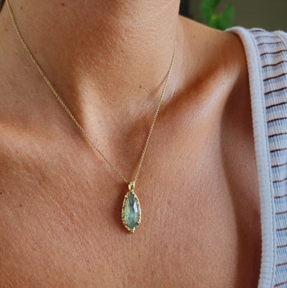 14 karat Soild Gold Light Green Kyanite Unique Classy Pendant