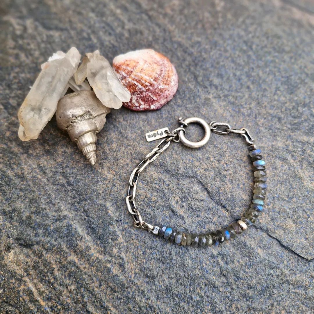 Labradorite Sterling Bracelet - Pyāra Designs