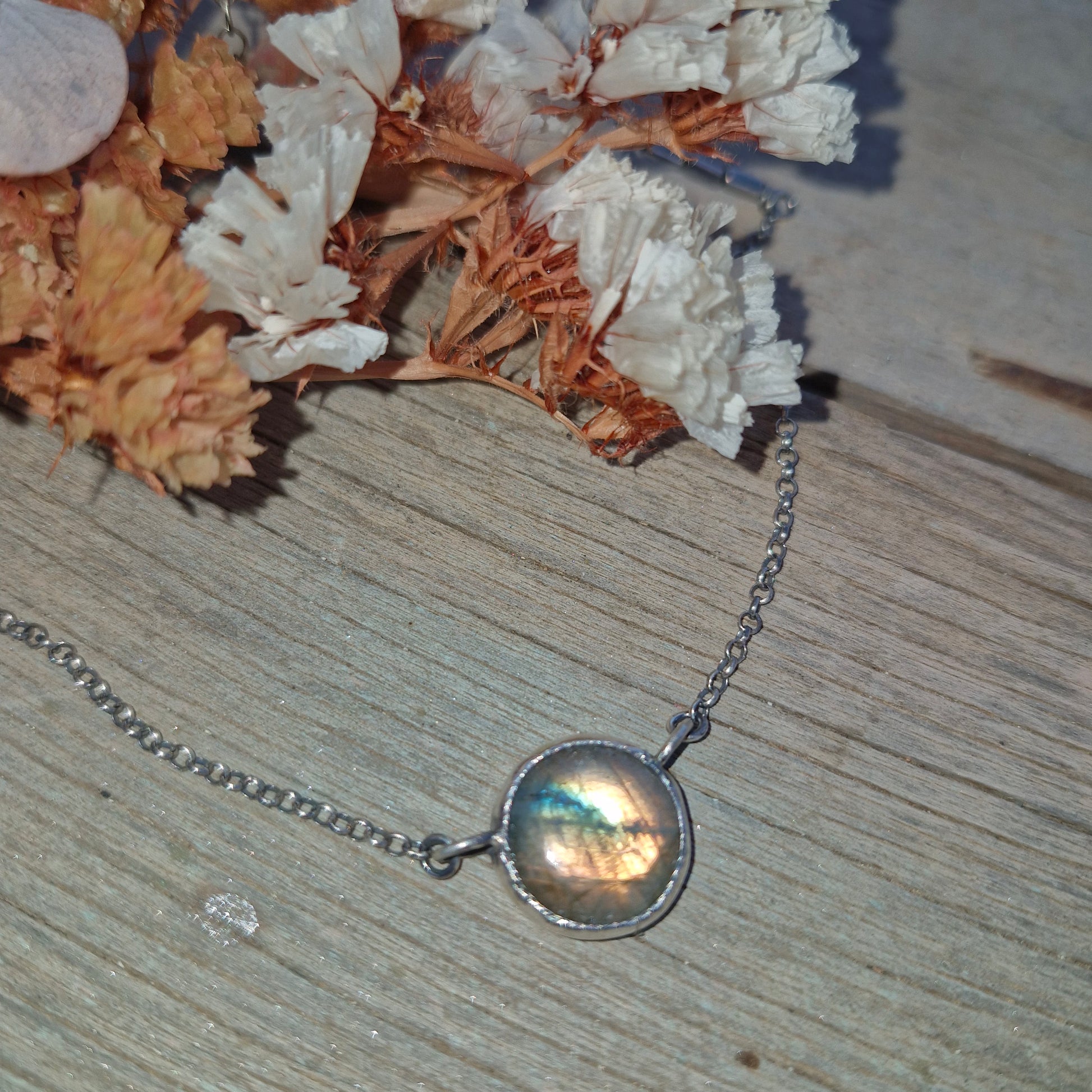 Multicolored Eye Labradorite Silver Classy Choker - Pyāra Designs