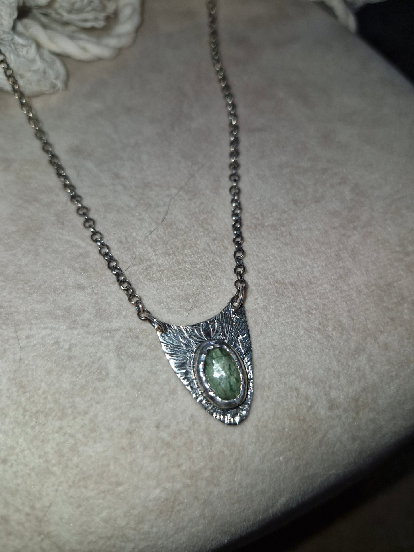 Green Kyanite Lotus Necklace - Pyāra Designs