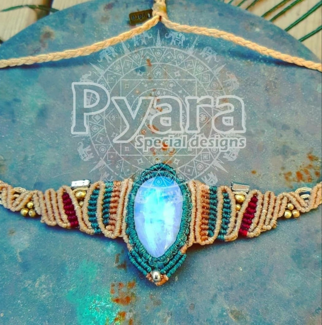 Rainbow Moonstone Queen - Pyāra Designs