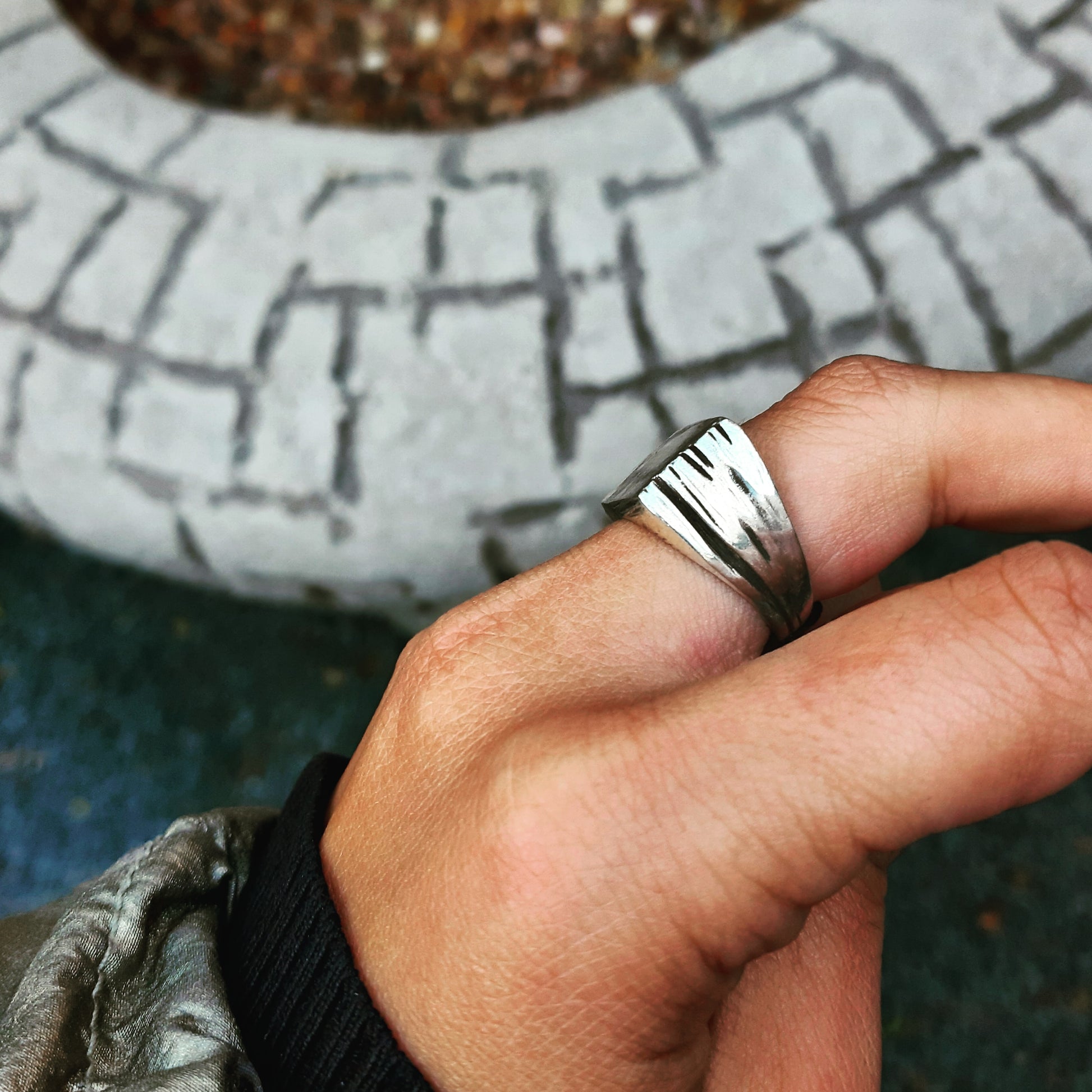III XO RING 2 SIDE - Pyāra Designs