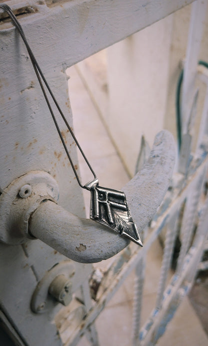 3/10 KALI NECKLACE - Pyāra Designs